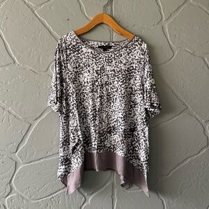 Donna Karan Sleepwear Asymmetrical Print Top – Small